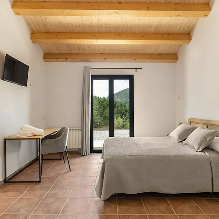 Cal Parraquer - Turisme Rural Al Peu Del Pedraforca Saldes
