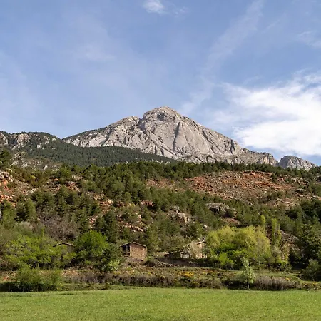 Cal Parraquer - Turisme Rural Al Peu Del Pedraforca * Saldes